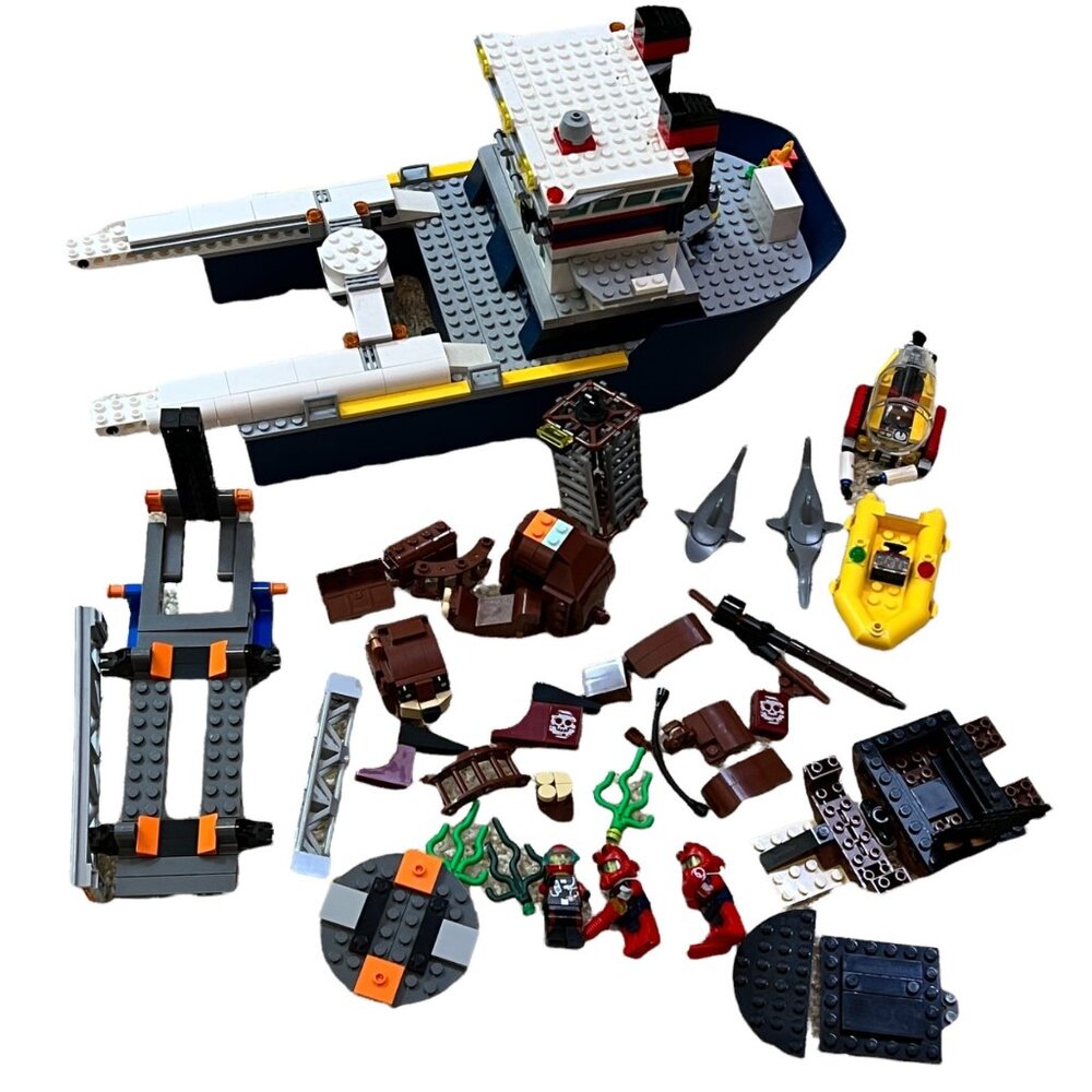 Lego Deep Sea Exploration Vessel 60095 & 60266 Partial Sets